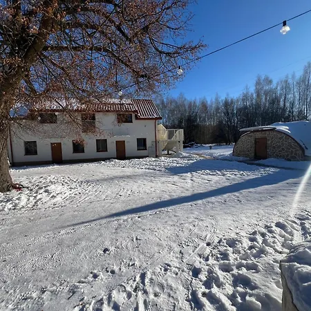 Przy Suntago - Pienki I Towarzystwo Wrecza